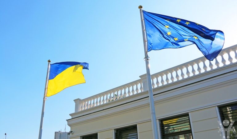 Людина «миру» чи сепаратистка: в Консультативній місії ЄС в Україні працює «напівродичка» одіозного терориста