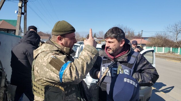 Російські окупанти обстріляли гуманітарний коридор на Чернігівщині