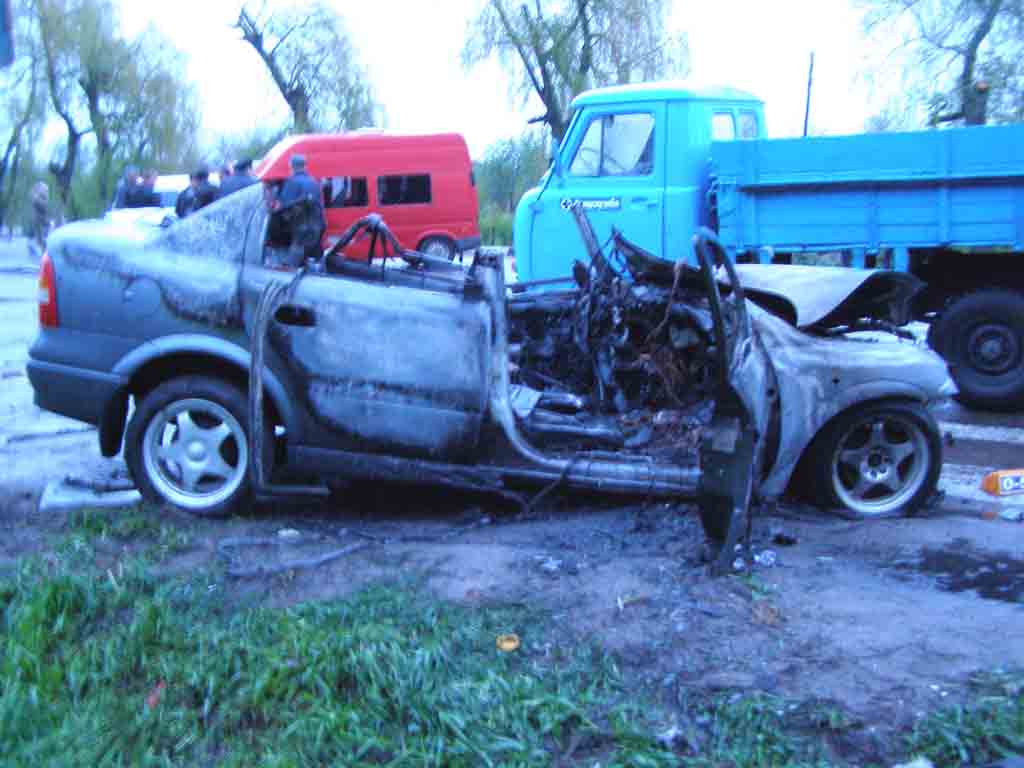 На Житомирщині сталося зіткнення автомобіля 