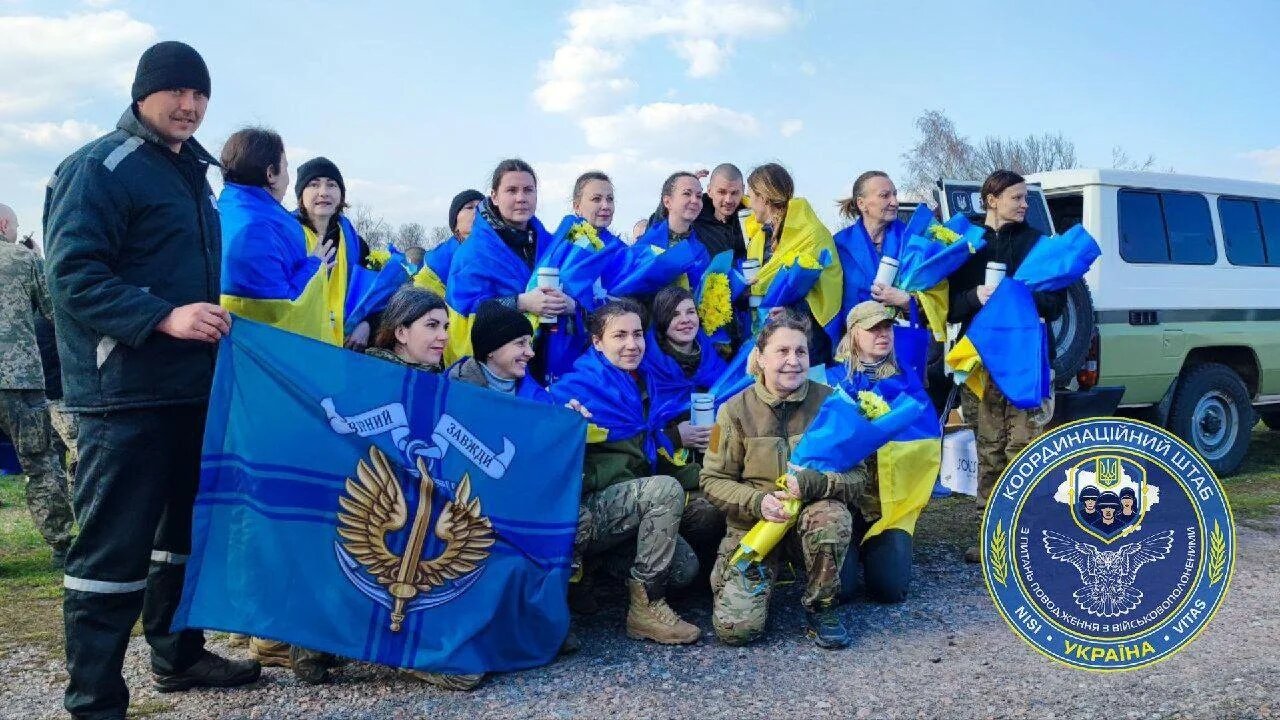 Україна повернула з полону Росії 100 захисників та захисниць