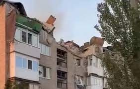рф вдарила ракетами по Покровську: влучили в багатоповерхівку, є жертви