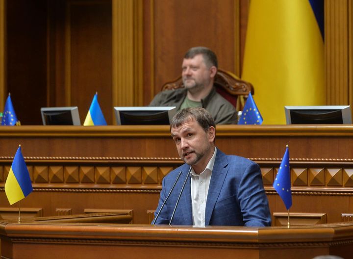 Україна нарешті викинула з переліку державних свят деньпобєди