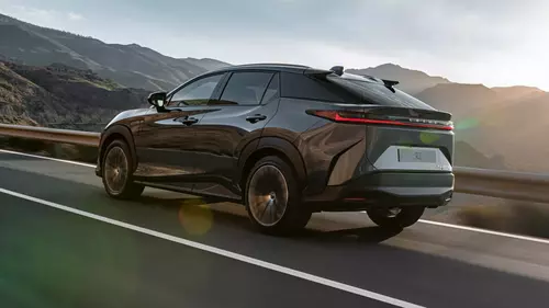 Lexus RZ