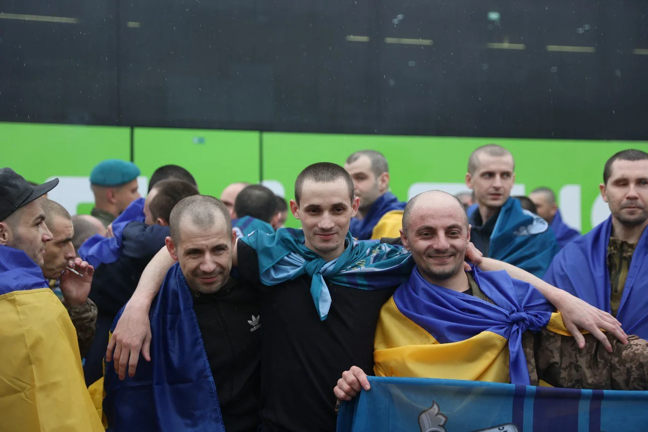 Україна повернула з російського полону 185 військових та 20 цивільних