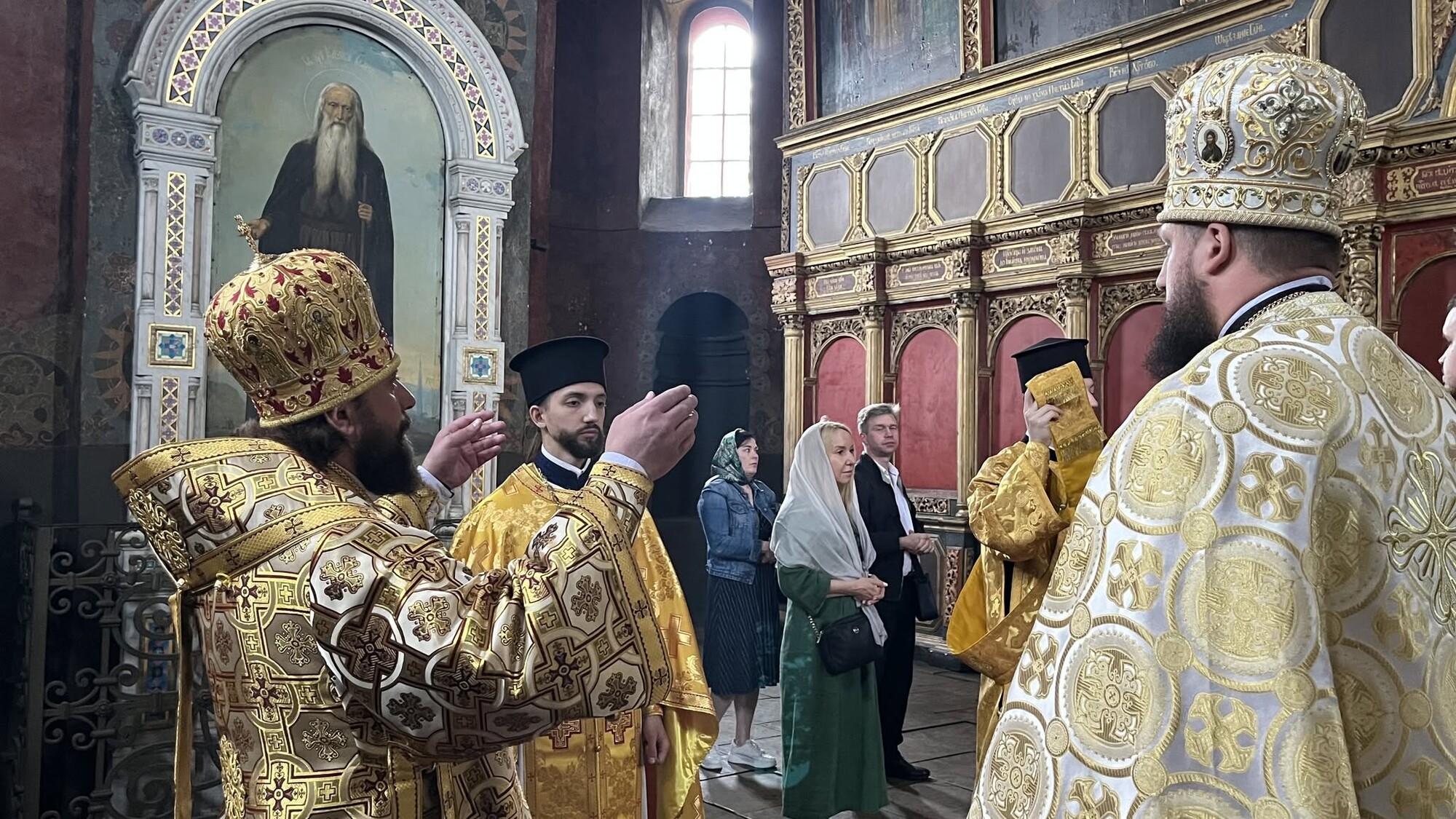 У Києво-Печерській лаврі відслужили Божественну літургію за гетьмана Івана Мазепу