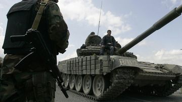 Російські танки увійшли в Цхінвалі, Грузія попереджує війною...