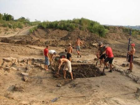 На Миколаївщині знайдено стародавній скарб. Фото