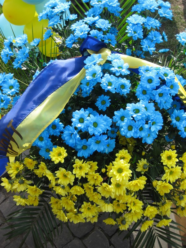 Президент України Віктор Ющенко відкрив музей Героїв Крут на Чернігівщині. Фото