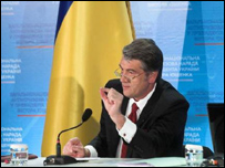 Ющенко вимагає від уряду новий бюджет