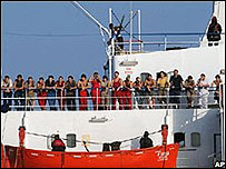 Сомалійські пірати погодилися звільнити українське судно 