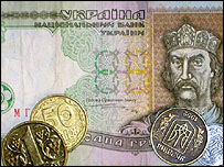Ющенко вимагає від банків стабілізації курсу гривні