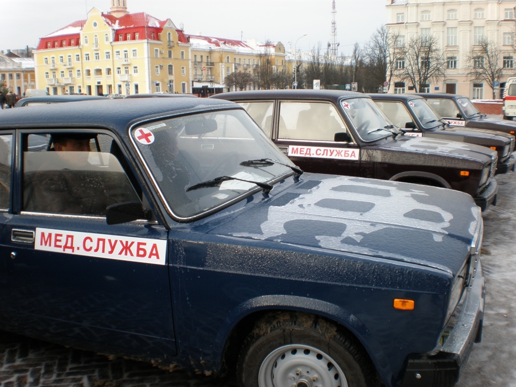 40 автомобілів для сільської медицини Чернігівщини від Святого Миколая. Фото
