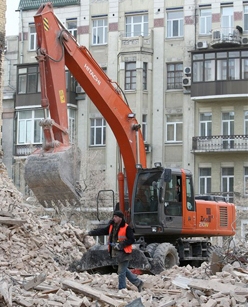 У центрі Києва триває руйнування пам'ятки архітектури
