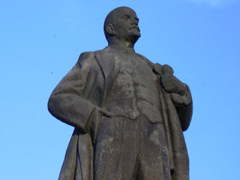 На Волині пам’ятник Леніну планують переплавити на дзвони, але БЮТ проти