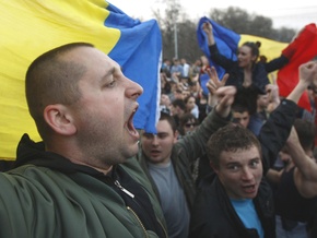 Події в Молдові: опозиціонери вимагають звільнення затриманих соратників, оприлюднення результатів виборів перенесено