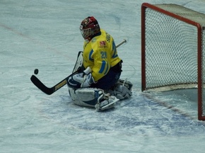 На чемпіонаті світу збірна України програла італійським хокеїстам