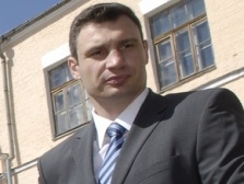 Віталій Кличко: Черновецький продає київські вулиці та парки