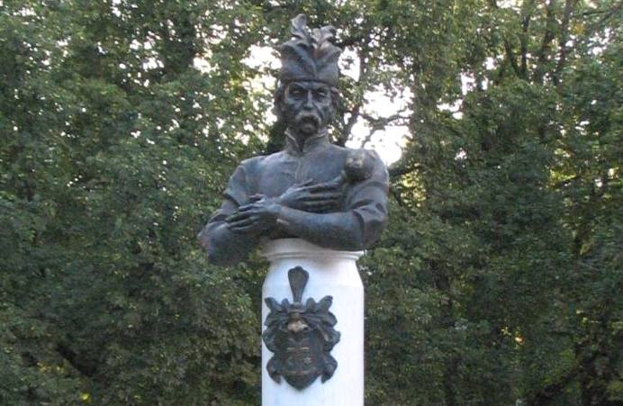 У Чернігові відбулося відкриття пам’ятника гетьману України Івану Мазепі. Фоторепортаж
