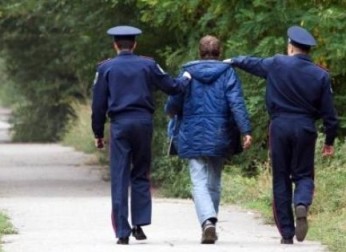 На Миколаївщині за хабар затримали міліціонера: вимагав від підприємця 4 тисячі гривень
