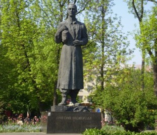 У Києві пам'ятник Сковороді 