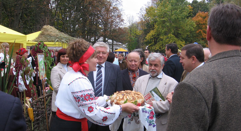 Чернігівщина. Запрошує «Седнівська осінь-2009». Фото