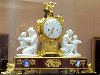 У Дніпропетровську розпочалась унікальна виставка годинників