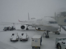 У Києві через снігопади зачинені обидва аеропорти - 